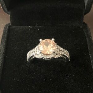 Elegant size 7 .925 Silver lab created stone and cz Women's Ring